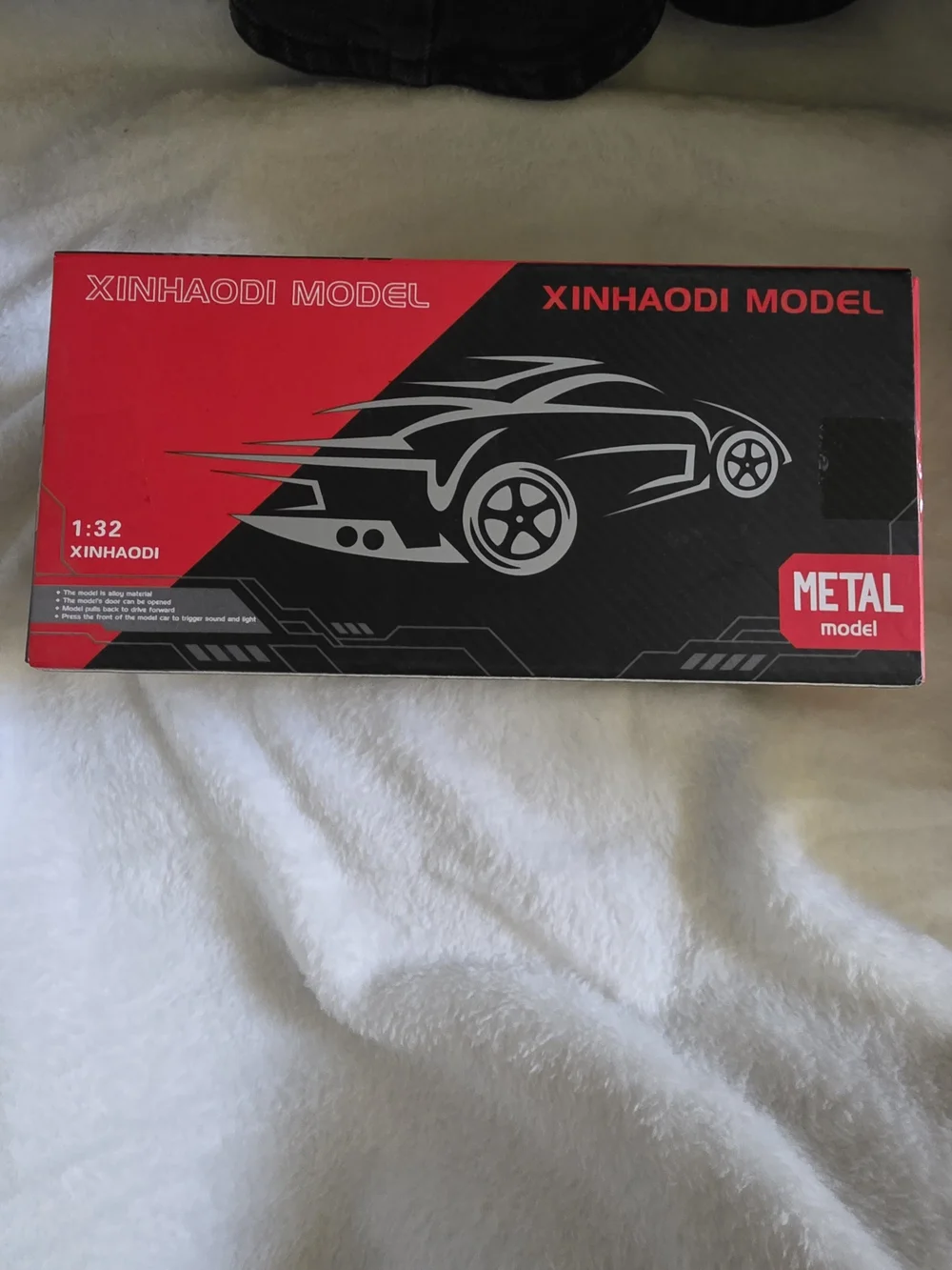 New Xinhaodi 1:32 Tesla Cybertruck Diecast Metal Model Car - Silver NIB